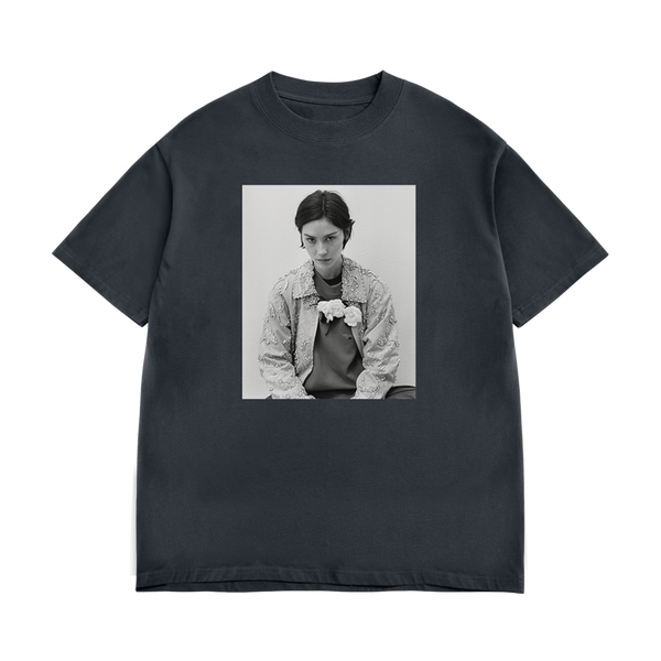 Gracie Abrams - Daughter from Hell Photo G.A. Washed Black T-Shirt (T-Shirt)