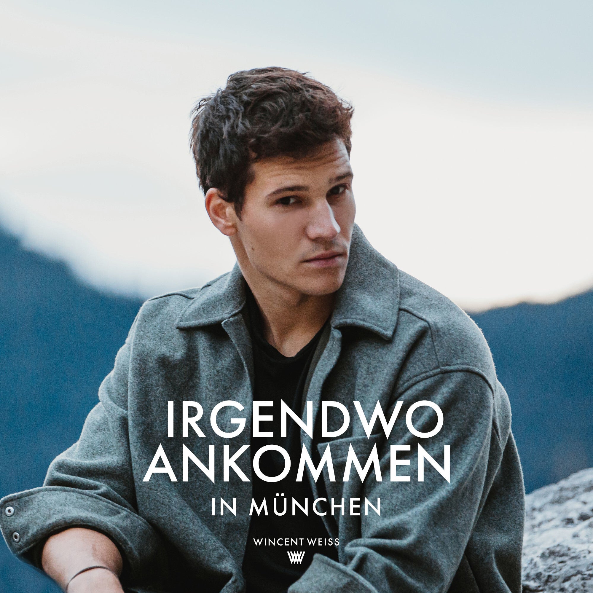 https://images.bravado.de/prod/product-assets/product-asset-data/wincent-weiss/wincent-weiss-d2c-tt/products/503595/web/389579/image-thumb__389579__3000x3000_original/Wincent-Weiss_Irgendwo-Ankommen_CD-im-Digipack_s503595_o2046293_a389579_v10279952.01e00715.jpg